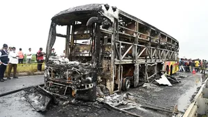 "Vehicle Cannot Ply Until Safety Norms Are Met": Rajasthan High Court Refuses to Interfere With Notice Against Seized Bus 